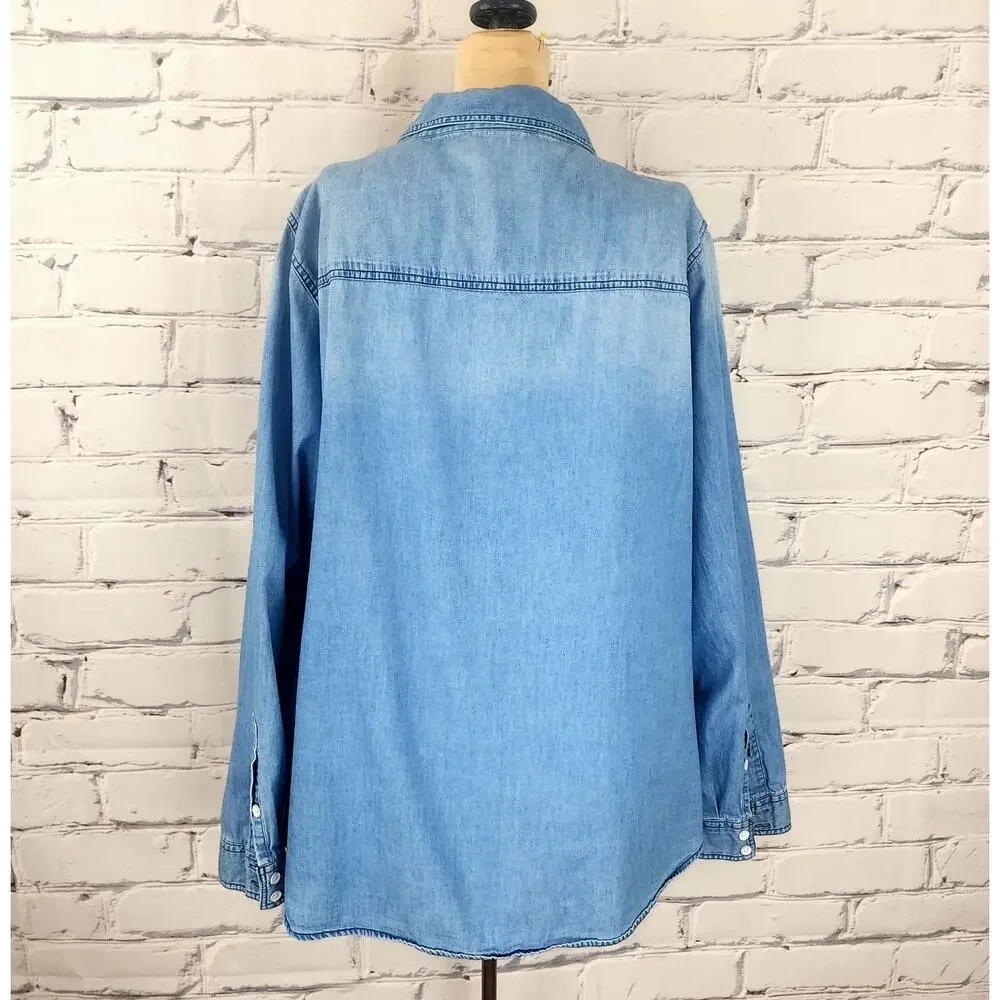 Torrid Shirt Fox In the Pocket Button Up‎ Chambray Denim Classic Fit - Picture 2 of 8